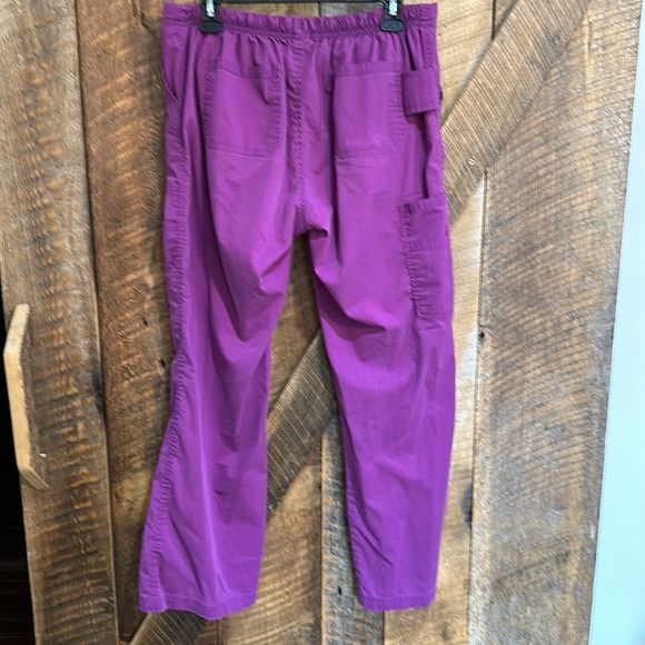 Wonderwink purple scrubs with drawstring tie wide legs size medium - Picture 5 of 5
